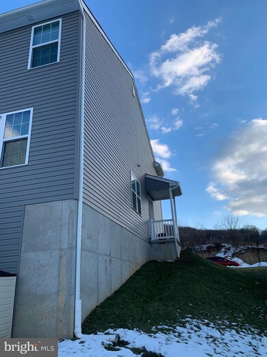 25 Rosalie's Way, Temple, PA 19560 - photo 2