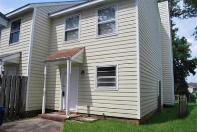 210 Bracken Place, Jacksonville, NC 28540 - photo 2