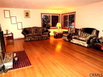 48 Joelson Ct, Albany, NY 12209 - photo 4