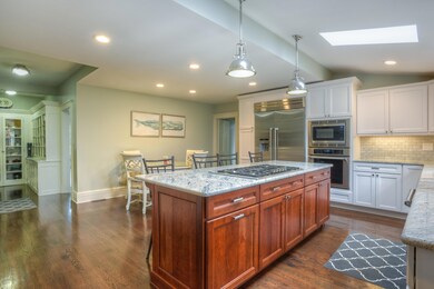 011_Kitchen
