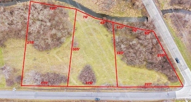 003 Woodruff Rd, Gibraltar, MI 48173 - photo 2