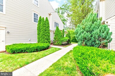 11265 Wortham Crest Cir unit 39, Manassas, VA 20109 - photo 6