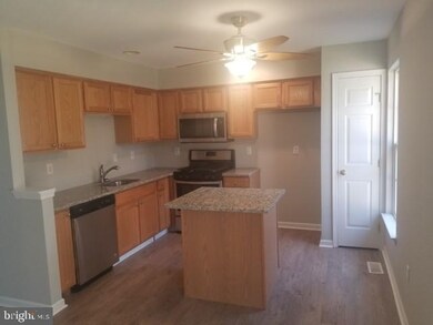 61 Guilford Place, Burlington, NJ 08016 - photo 4