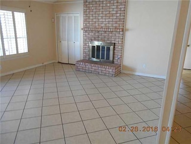 1944 Octubre Dr, El Paso, TX 79935 - photo 4