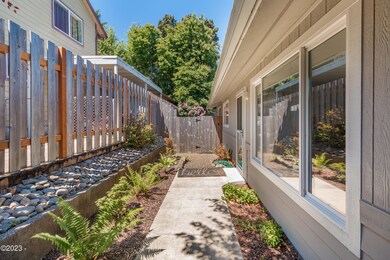 1037 SW 13th St, Lincoln City, OR 97367 - photo 2