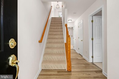 12317 Newcastle Loop, Woodbridge, VA 22192 - photo 5