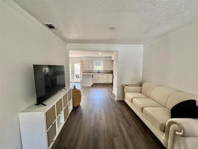 7410 Walling Ln, Dallas, TX 75231 - photo 6