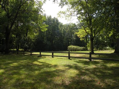 213 Huse Rd, Manchester, NH 03103 - photo 4