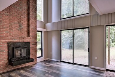 170 E Magnolia Ave, West Point, VA 23181 - photo 7