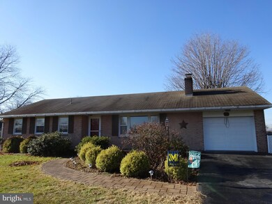 780 Joy Dr, Greencastle, PA 17225 - photo 2