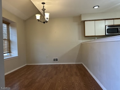 40 Whitby Cir, Somerset, NJ 08873 - photo 6