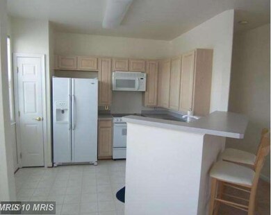 5006 Hollington Dr, Owings Mills, MD 21117 - photo 4