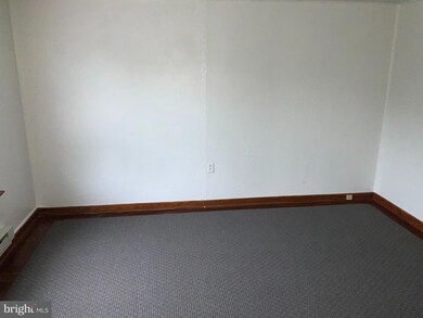 521 E Broad St, Tamaqua, PA 18252 - photo 7