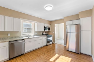 1622 Columbia St, Waterloo, IA 50703 - photo 6