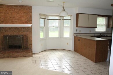 5504 Southport Ln, Fairfax, VA 22032 - photo 7