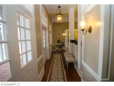 281 Glade View Ct unit C, Winston Salem, NC 27101 - photo 2