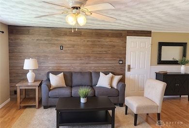 4470 Mahler Dr, Dayton, OH 45424 - photo 4