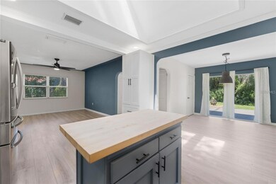 unlisted-address, Saint Petersburg, FL 33708 - photo 7