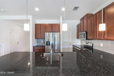 Granite with SS Appliances