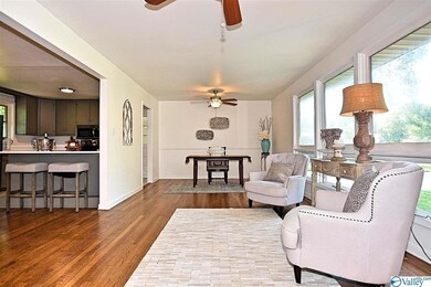 212 Southcrest Dr SW, Huntsville, AL 35802 - photo 6