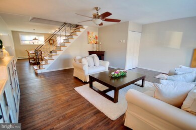 12008 Templeton Dr, Philadelphia, PA 19154 - photo 4