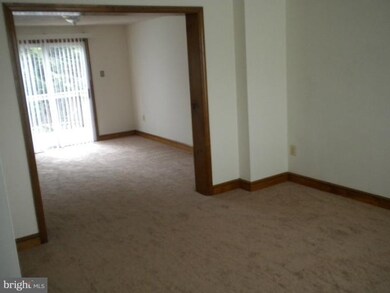 131 Split Oak St, Warrenton, VA 20186 - photo 2