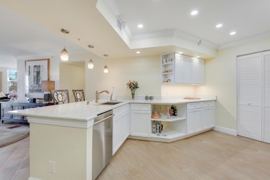 Flagler Pointe unit 339, West Palm Beach, FL 33407 - photo 3