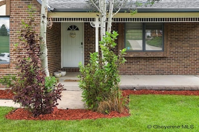 309 Sioux Dr, Cheyenne, WY 82009 - photo 3