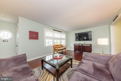 8160 Wyndam Rd, Pennsauken, NJ 08109 - photo 7