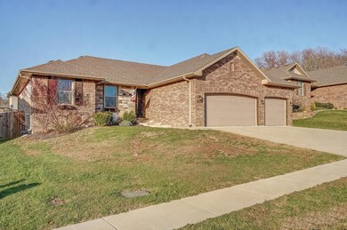 961 E Daisy Falls Dr, Nixa, MO 65714 - photo 2