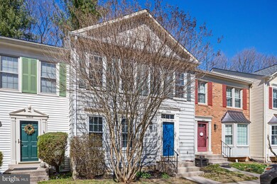 10606 Alison Dr, Burke, VA 22015 - photo 3