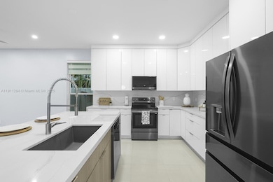 16296 SW 26th St, Miramar, FL 33027 - photo 4