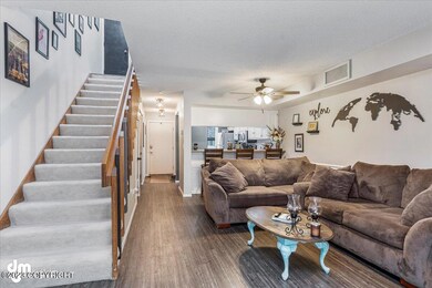 03-Living Room_ELI03831