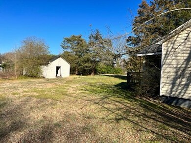 106 W College St, Oxford, NC 27565 - photo 3