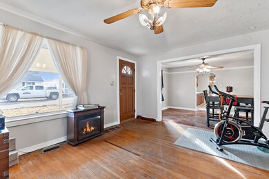 332 Cleveland St, Columbus, IN 47201 - photo 6