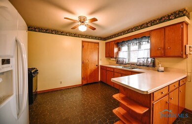 724 Edith Ave, Findlay, OH 45840 - photo 6