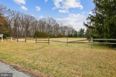27905 Barnes Rd, Damascus, MD 20872 - photo 3