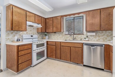 1005 E Pinecone Ct, Spokane, WA 99208 - photo 7