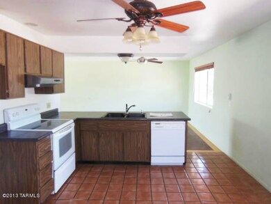 022-202433-Kitchen
