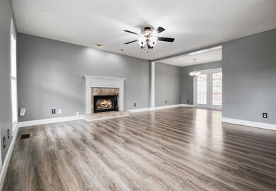 2021 Windmeade Dr, Clarksville, TN 37042 - photo 4