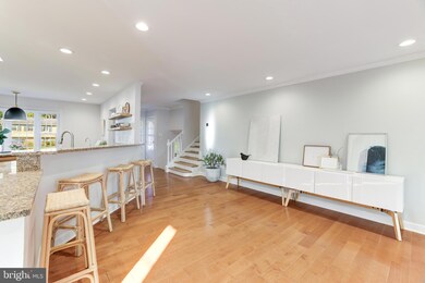 8817 Olympia Fields Ln, Vienna, VA 22182 - photo 4