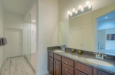 945 E Playa Del Norte Dr Unit-large-016-