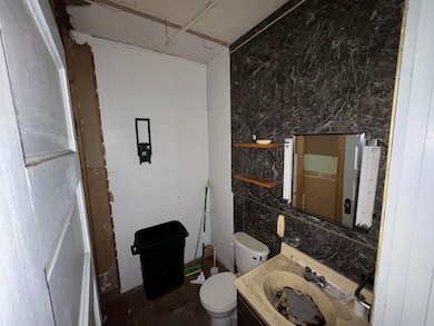 812 Sherman Ave W, Fort Atkinson, WI 53538 - photo 7