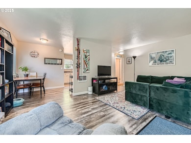 1643 NE 74th Ave unit 1645, Portland, OR 97213 - photo 3