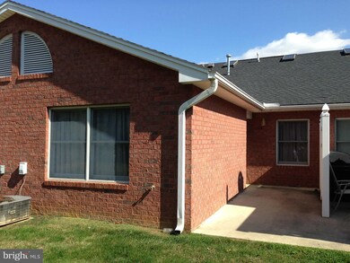 1603 Langley Dr unit 1603, Hagerstown, MD 21740 - photo 4