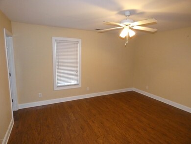 1025 Foscue Dr, Jacksonville, NC 28540 - photo 6