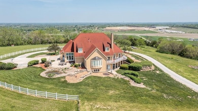 17029 Chieftain Rd, Tonganoxie, KS 66086 - photo 3