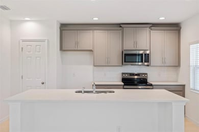 1308 Sawgrass Hammock Ln, Davenport, FL 33837 - photo 2