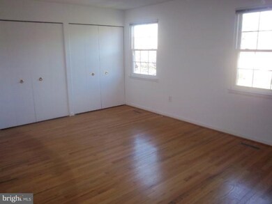 10 Englefield Square, Owings Mills, MD 21117 - photo 3