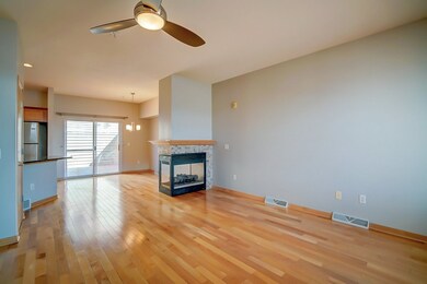 78 S Gardens Way unit 409, Fitchburg, WI 53711 - photo 6